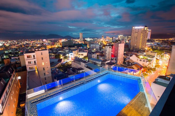 Central Hotel & Spa