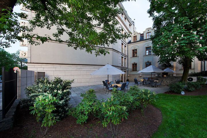 Terrace/Patio 106 of 110