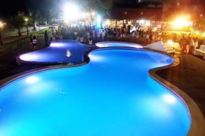 Pool 21 of 29