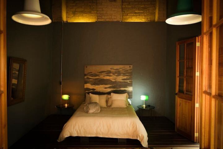 Room 13 of 42