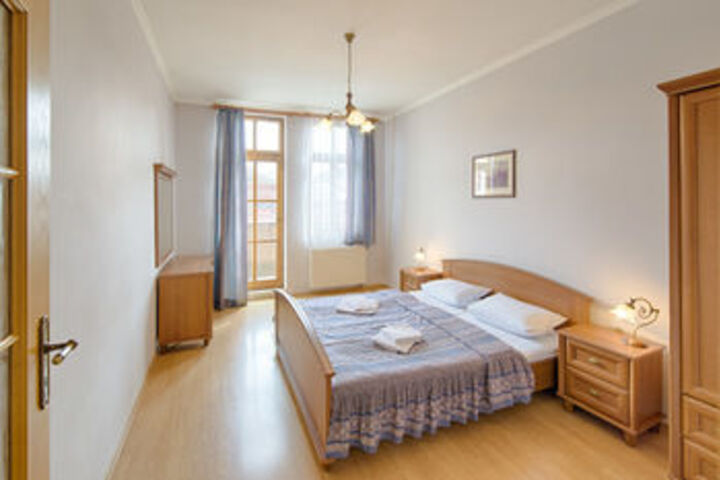 Room 27 of 44
