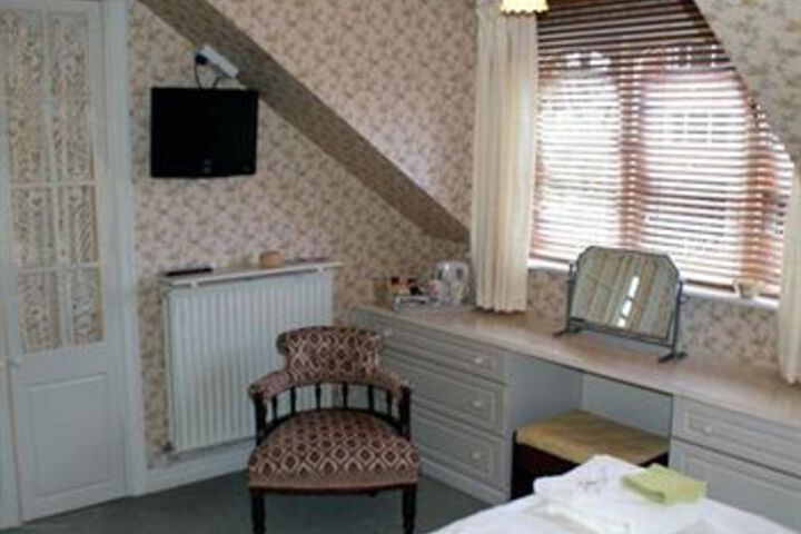 Room 7 of 7