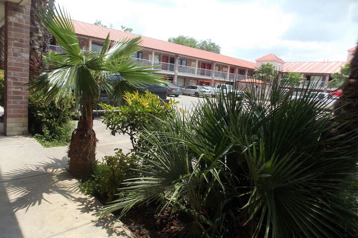 Hotel 25 of 128
