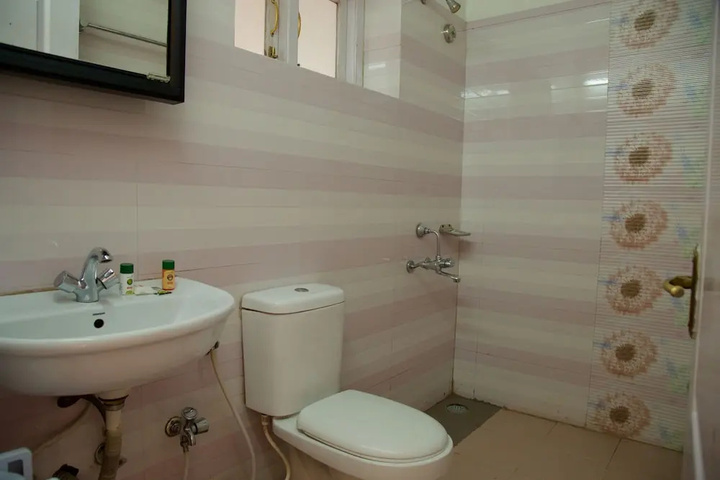 Clean Restrooms