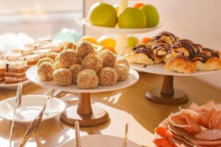 Breakfast/Coffee Service 14 of 14