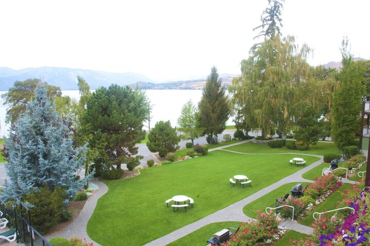 Hotel View 84 of 100