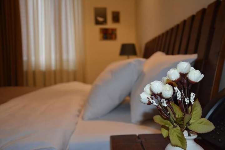 Room 15 of 27