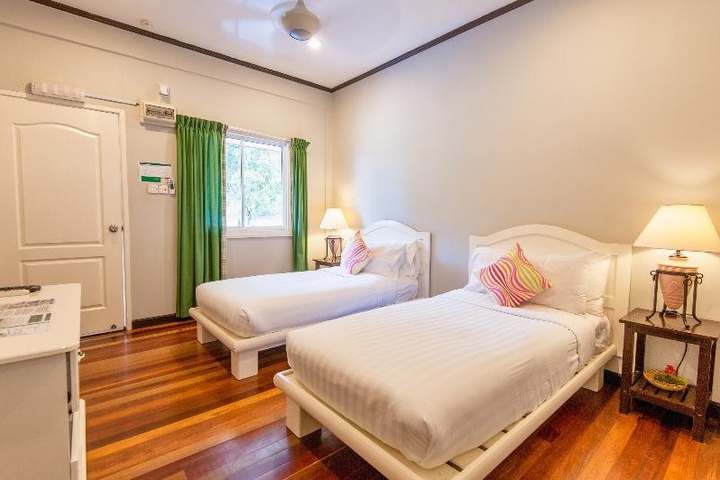 Room 3 of 13