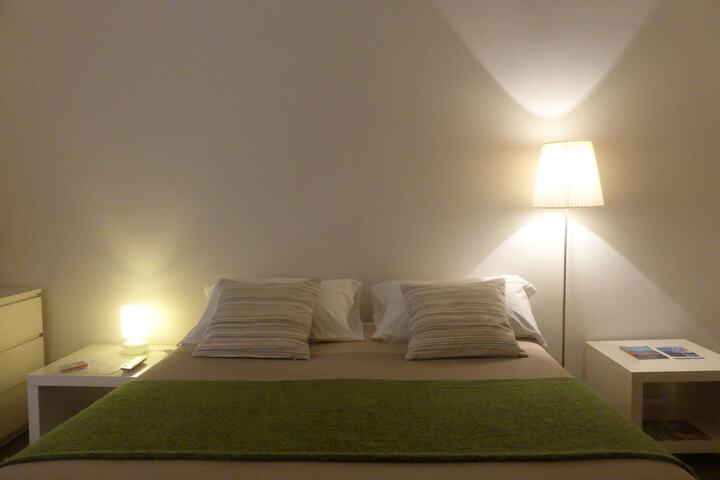 Room 9 of 30