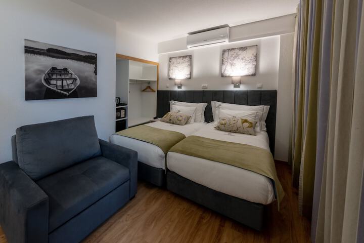 Room 50 of 79