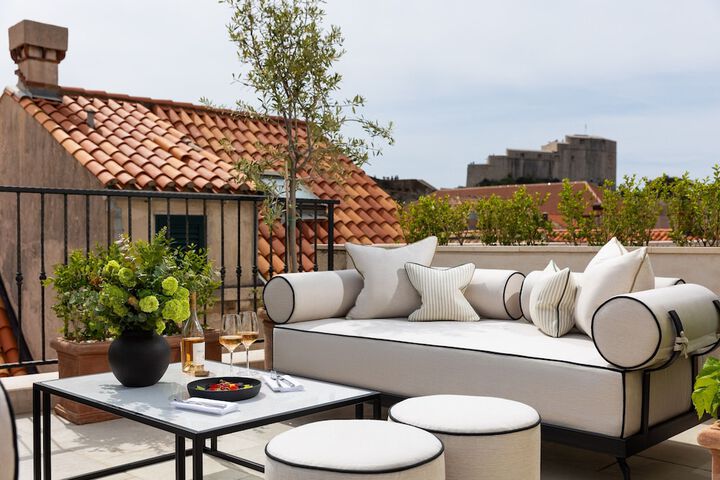 Terrace/Patio 34 of 48