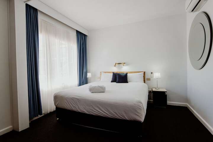 Room 8 of 54