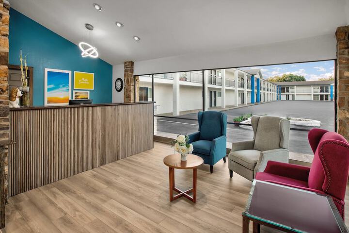 Guest Lobby