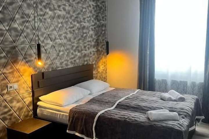 Room 3 of 72