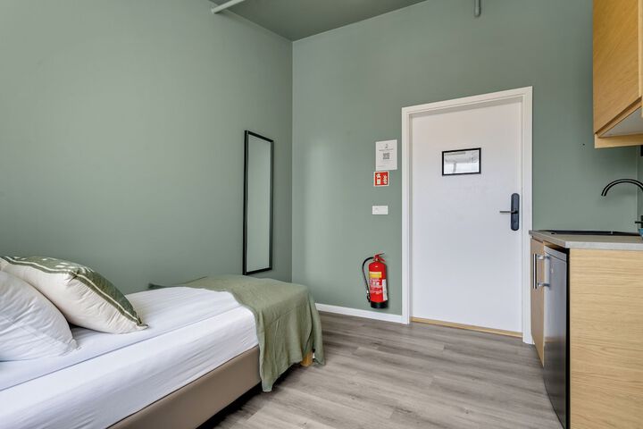 Room 29 of 87