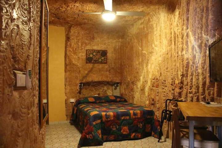 Room 10 of 41