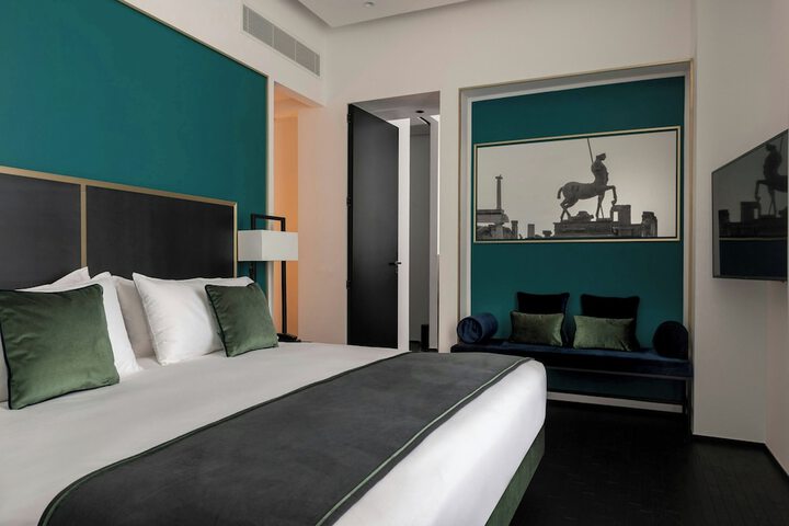 Room 30 of 105