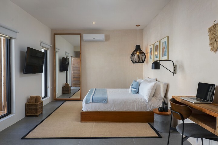 Room 11 of 57