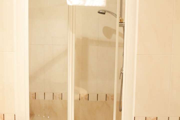 Room 34 of 58