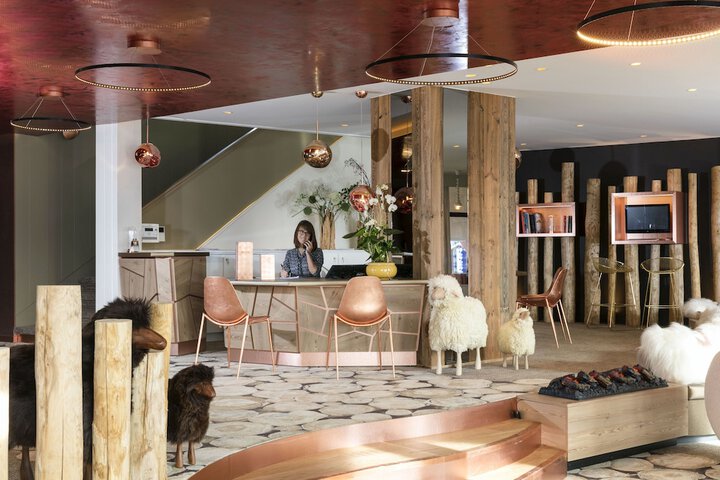 Hotel Lobby