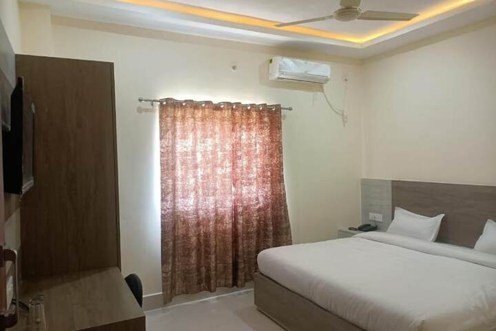 Room 15 of 91