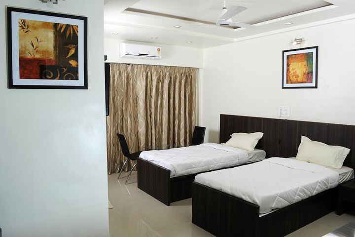 Room 12 of 23