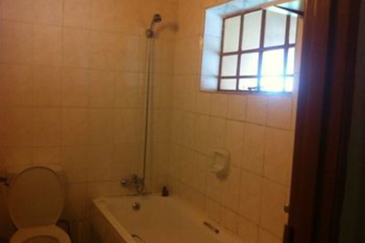 Room 4 of 53