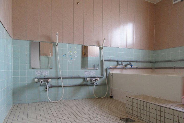 Room 14 of 38