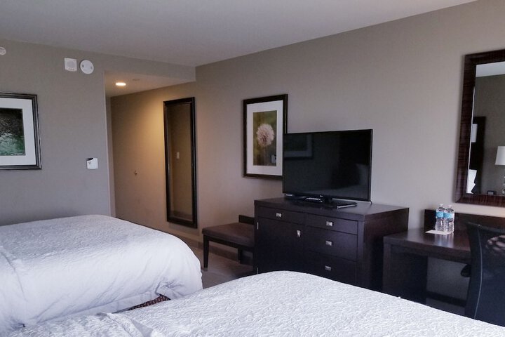 Room 7 of 42