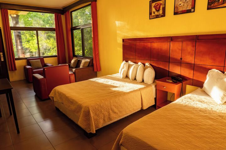 Room 10 of 43