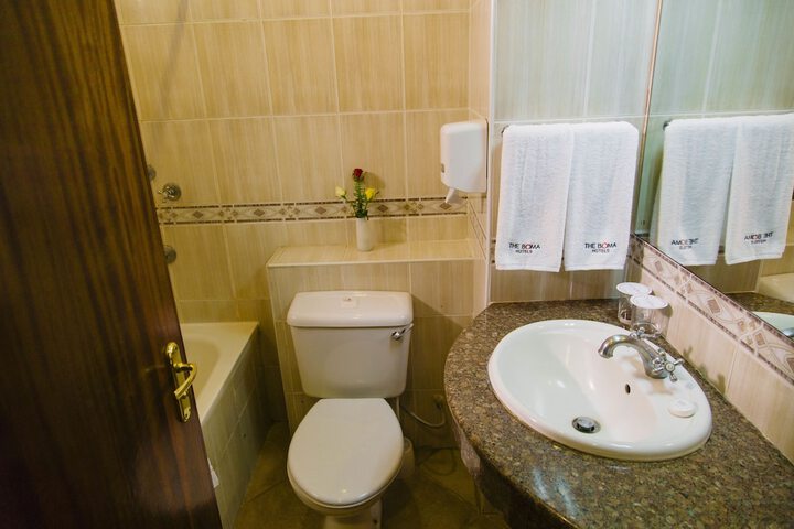 Room 20 of 96