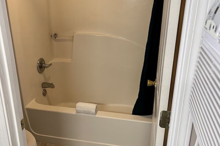 2 Queen Beds (5 of 5)