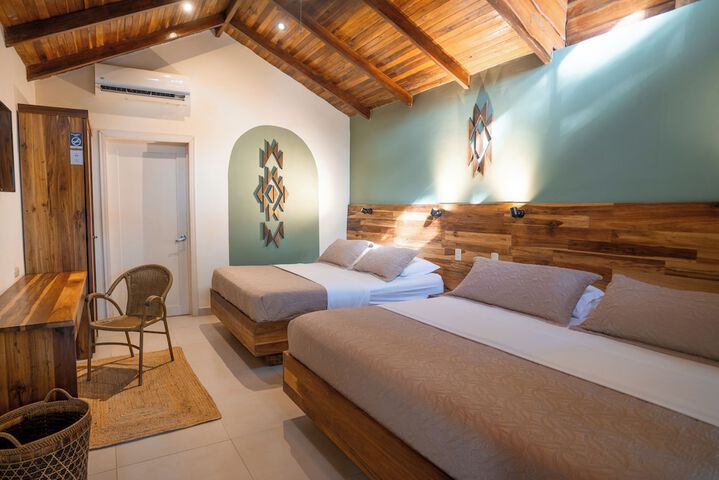 Room 20 of 77