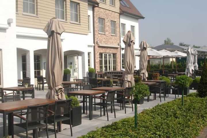 Terrace/Patio 33 of 34
