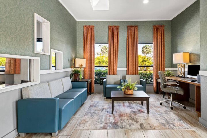 Guest Lobby