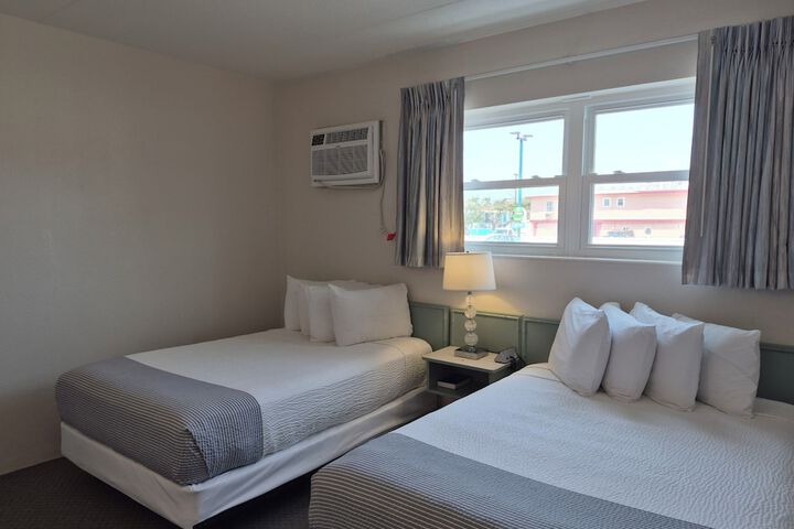 Room 6 of 24