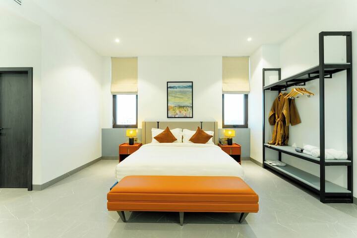 Room 38 of 156