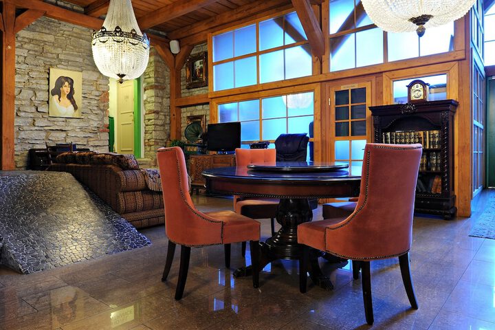 Hotel Lobby