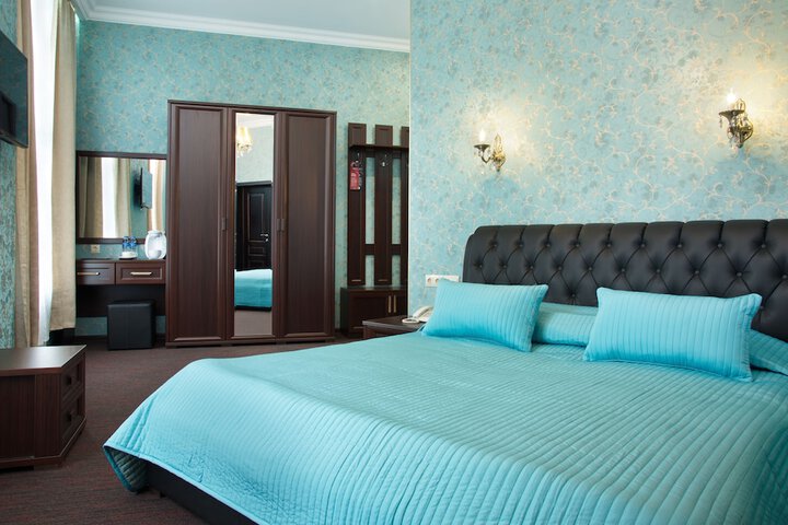 Room 16 of 52
