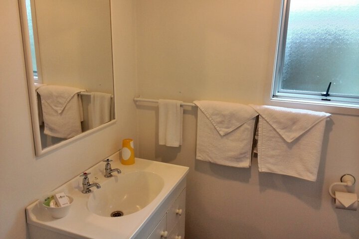 Room 60 of 76