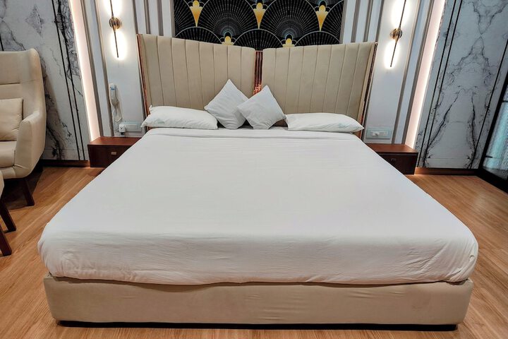 Room 47 of 115