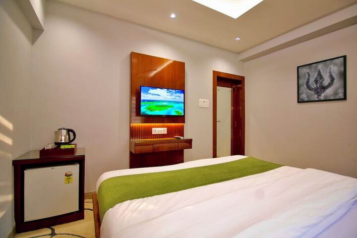 Room 8 of 45