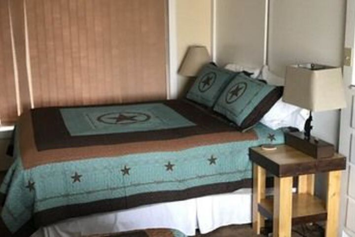 Room 12 of 20