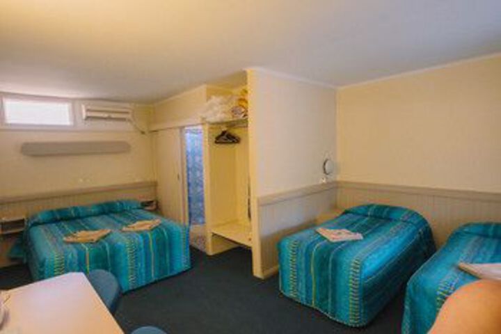 Room 3 of 55
