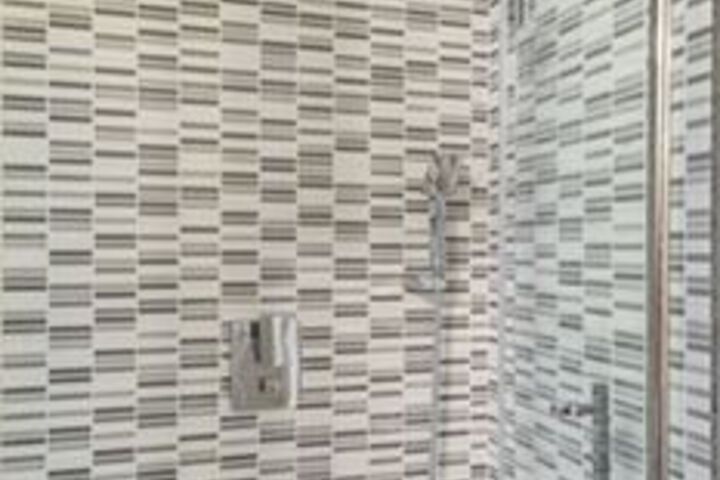 Room 4 of 14