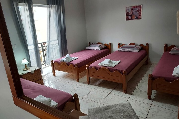 Room 30 of 192