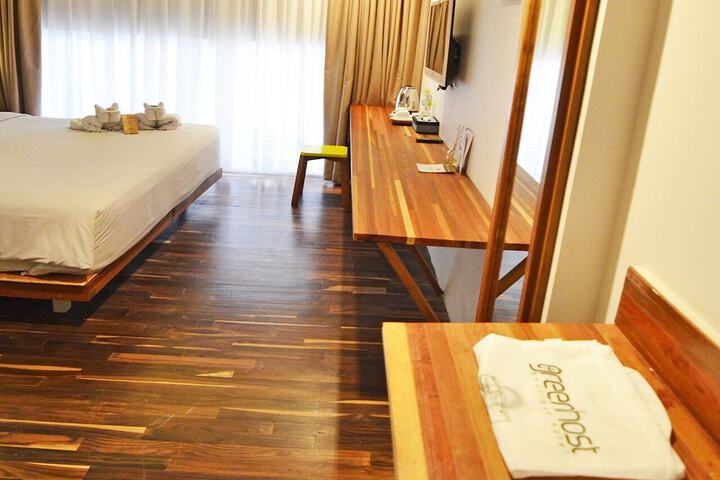 Room 20 of 64