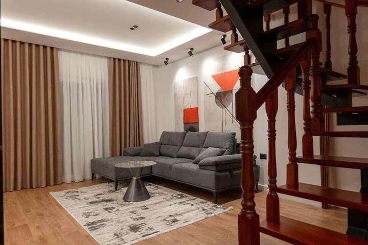Room 49 of 95