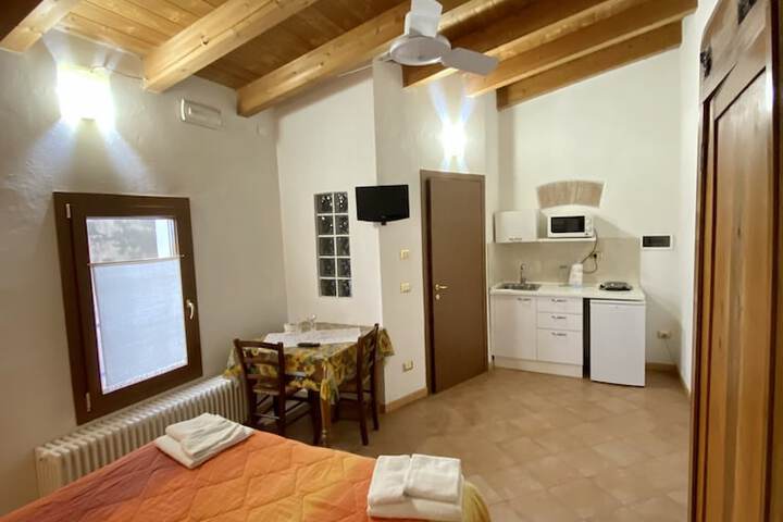 Room 7 of 57