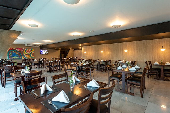 Dining 80 of 132